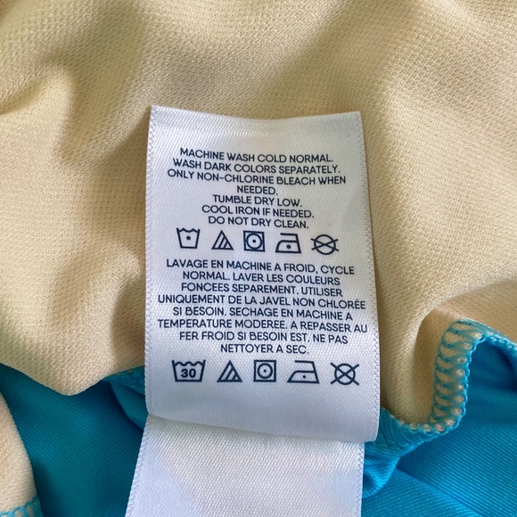 Girl’s size 6-7 Lands’ End long sleeved colorful rash guard, modest swim shirt - Picture 6 of 6